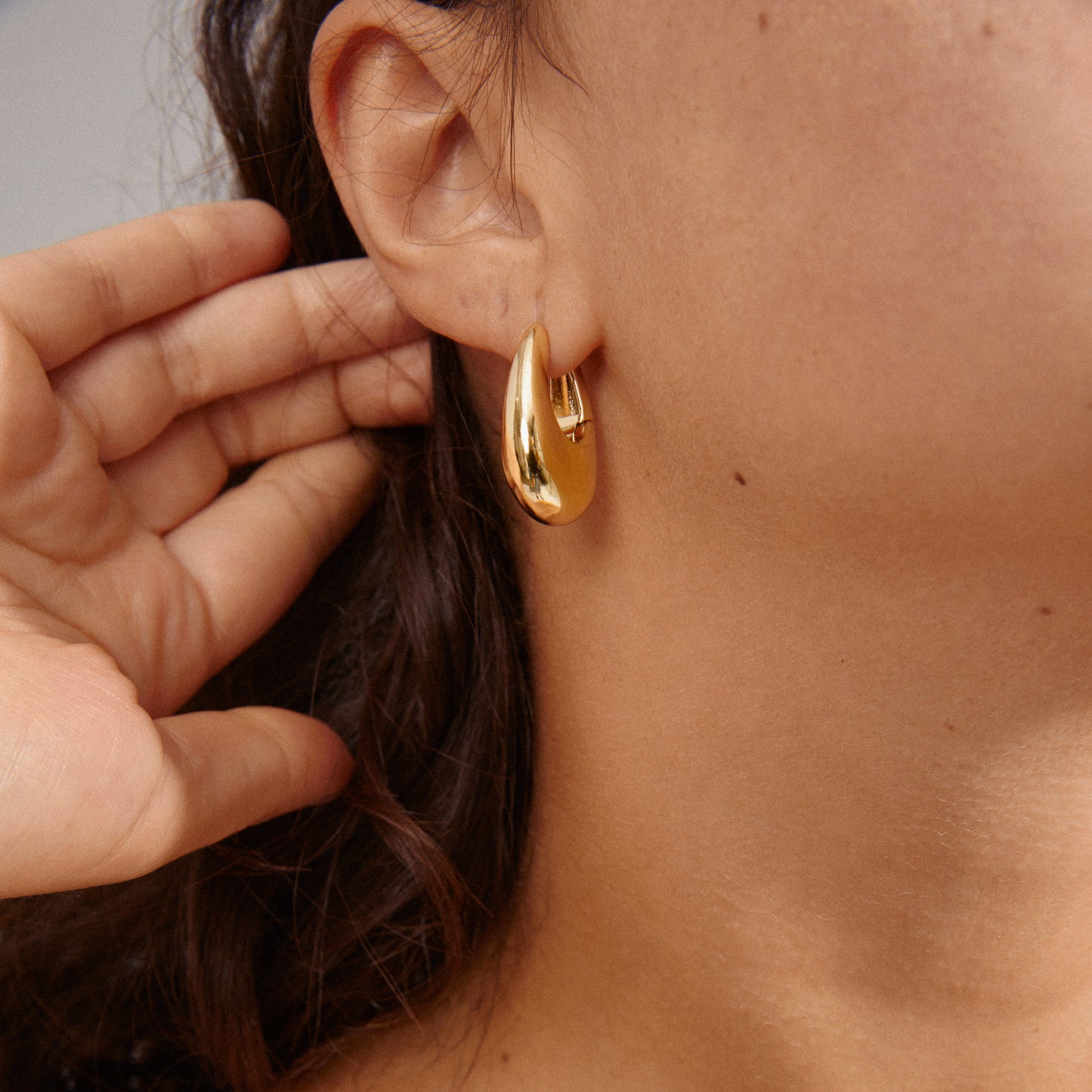 AUTUMN chunky retro hoop earrings gold-plated