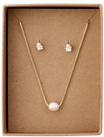 ALAYAH gift set, necklace & stud earrings, gold-plated